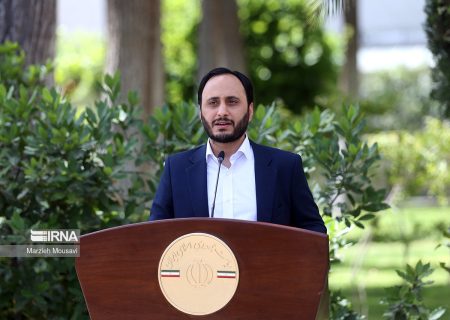 نگاه دولت بازگرداندن جوانان نخبه به کشور است