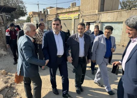 بازدید میدانی دکتر امیر آبادی و شهردار منطقه یک قم از پروژه تعریض خیابان دروازه ری