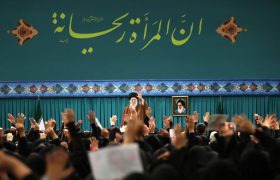مقام معظم رهبری: دیدگاه اسلام در موضوع زن؛ منطقی و استدلالی رویکرد غرب؛ سودجویی و لذت‌جویی