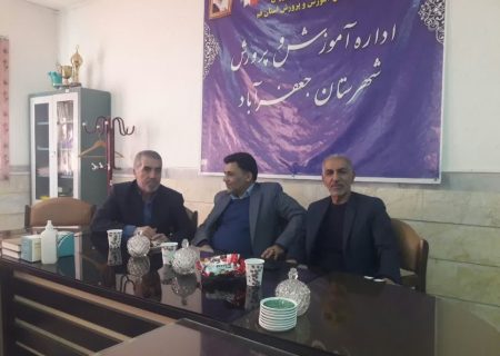 دکتر علی محمد ی عضو هیات علمی دانشگاه  چرا سند تحول بنیادین در آموزش وپرورش اجرا نمی شود؟؟؟