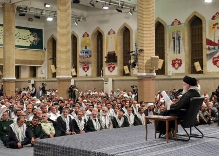رهبر انقلاب:امروز دشمنان جرئت حمله به مرزهای ایران را ندارند