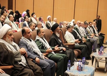 پیشکسوتان دفاع مقدس استان قم تجلیل شدند
