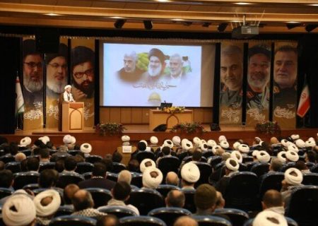 همایش «حزب‌الله زنده است» در قم برگزار شد