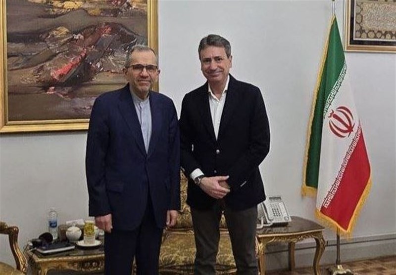 تخت روانچی معاون سیاسی وزارت امور خارجه: آماده گفتگو در چارچوب برجام به منظور رفع تحریم‌ها هستیم