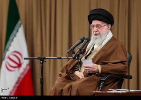 رهبر انقلاب: پشت لبخندهای دیپلماسی، کینه‌های پنهانی نهفته است