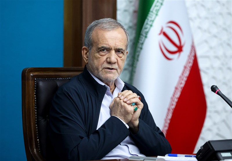 پزشکیان: اگر همه با هم باشیم آمریکا نمی‌تواند کاری ازپیش ببرد