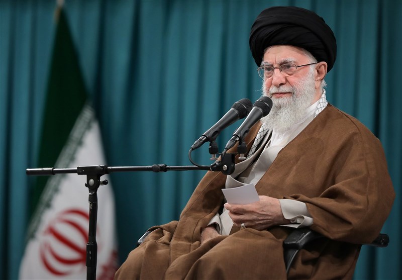 مقام معظم رهبری: دولت‌های مسلمان راه‌های کمک‌ به رژیم صهیونی را مسدود کنند