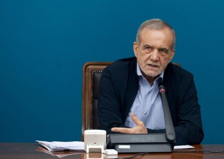 بازدید پزشکیان از وضعیت خانواده‌های جنگ‌زده