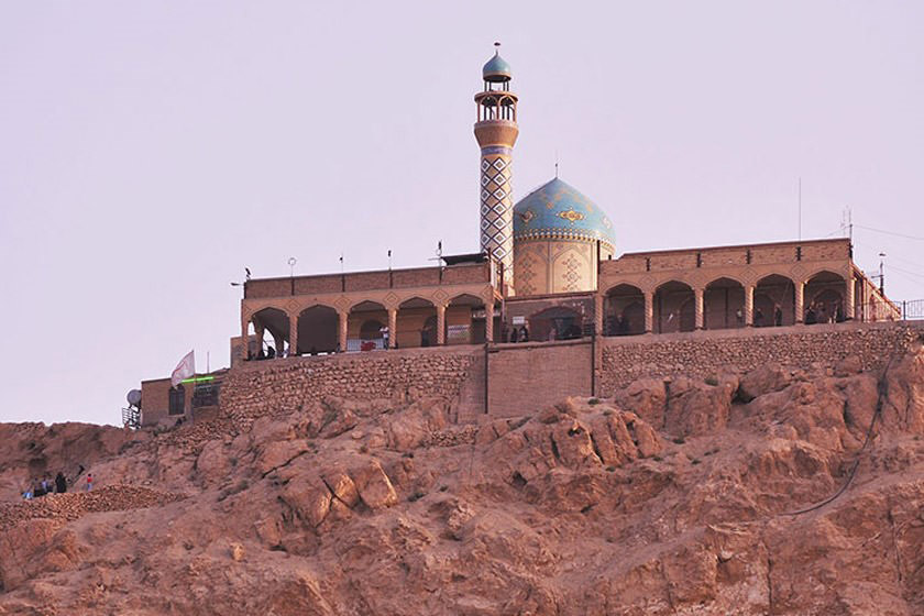 گذری بر قدمگاه سه هزار ساله خضر نبی بر بام کویر قم