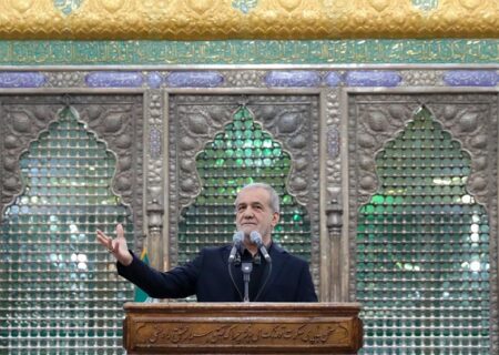 پزشکیان: هر کلامی که وحدت ملی ما را برهم بزند خیانت است