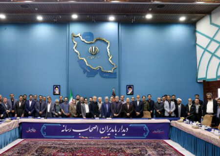 آقای پزشکیان حرف نزنیم چه کنیم؟! سکوت !