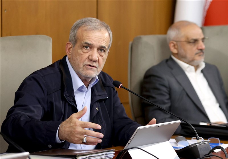 پزشکیان: تنها راه خنثیسازی توطئهها علیه همدلی مردم، خدمترسانی بیوقفه است