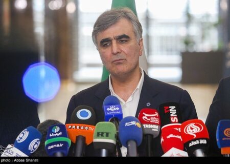 فرزین در واکنش به اسنپ‌بک: سیاست ارزی ثابت می‌ماند/ حضور پررنگ‌تر بانک مرکزی در بازار طلا