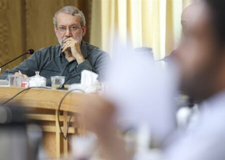 لاریجانی: آمریکایی‌ها با طرح مسائلی نمی‌خواهند مذاکره شکل بگیرد