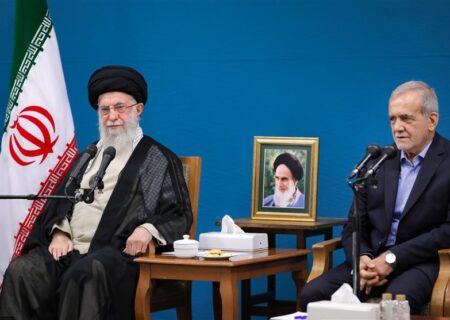 دیدار پزشکیان با مقام معظم رهبری پیش از عزیمت به نیویورک