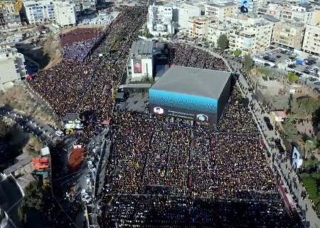 اولین سالگرد شهیدان نصرالله و صفی‌الدین در بیروت/ تاکید شیخ نعیم بر ادامه مقاومت