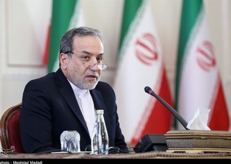 عراقچی: هرگونه توافق برای صفرکردن درصد غنی‌سازی هسته‌ای را خیانت می‌دانیم