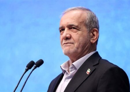 پزشکیان: من نمی پذیرم ایران ضعیف بماند و از دیگران عقب بیافتد