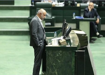 اعتراضات پرستاران، لرزه بر صندلی وزیر کار انداخت! / شمارش معکوس برای استیضاح میدری