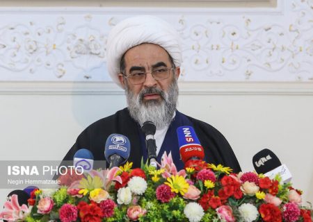 رئیس مرکز فقهی ائمه اطهار: تخریب اموال عمومی ایستادن در برابر قرآن است