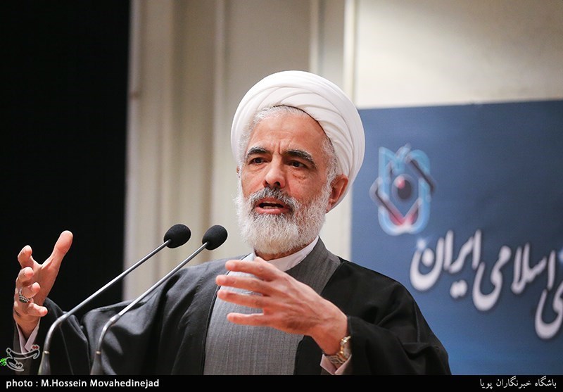 آقای مجید انصاری! شما امروز پا به سیاست گذاشتهاید؟!