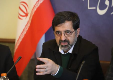 استاندار قم: ظرفیت‌های مختلف برای هوشمندسازی قم به میدان آمده است 