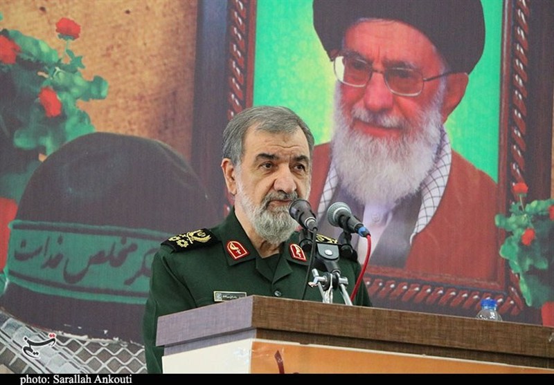سرلشکر رضایی: متجاوزان در دام راهبردی تنگه هرمز گرفتار شدند
