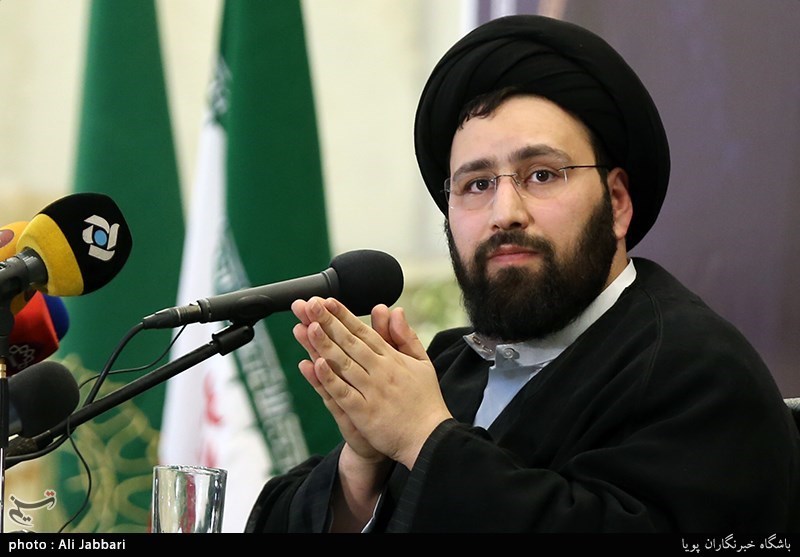 مسئولی که بخوابد و در فکر انتقام رهبر شهید نباشد باید به وجدان خود شک کند