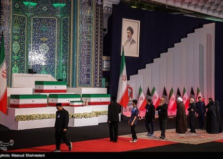 گزارش کامل ادای احترام سران کشورها و مسئولان خارجی به پیکر امام شهید