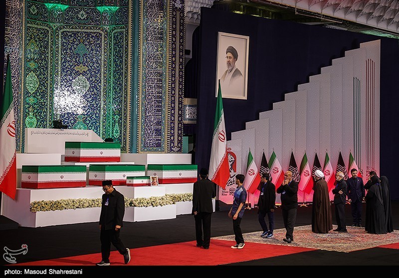 گزارش کامل ادای احترام سران کشورها و مسئولان خارجی به پیکر امام شهید