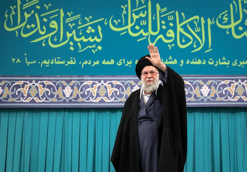 مراسم بزرگداشت چهلم امام شهید در مصلی تهران
