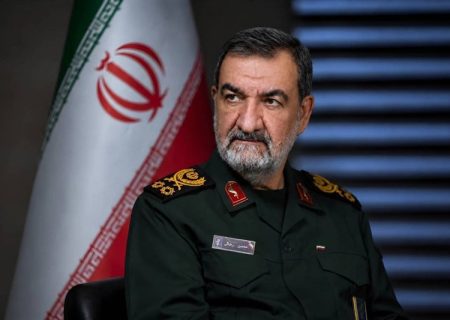 محسن رضایی: همراهی با جنگ اقتصادی آمریکا را دشمنی با ایران می‌دانیم