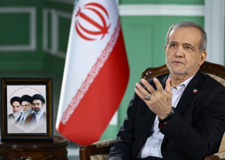 پزشکیان: از ۱۳ نفر از اعضای شعام ۱۲ نفر موافق تفاهم‌نامه بودند/نرخ سهمیه سوم بنزین باید ۱۰ هزار تومان باشد