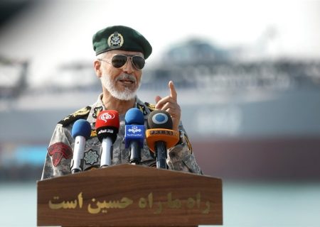 سیاری: تلاش کشورها برای تأمین بنزین گویای بسته بودن کامل تنگه هرمز است
