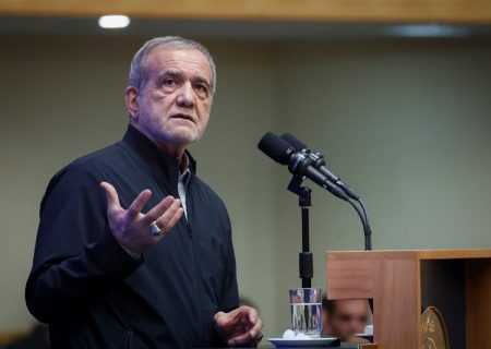 دولت آرایش جدید اقتصادی گرفت؛ محسن رضایی: در شرایط حساس هستیم